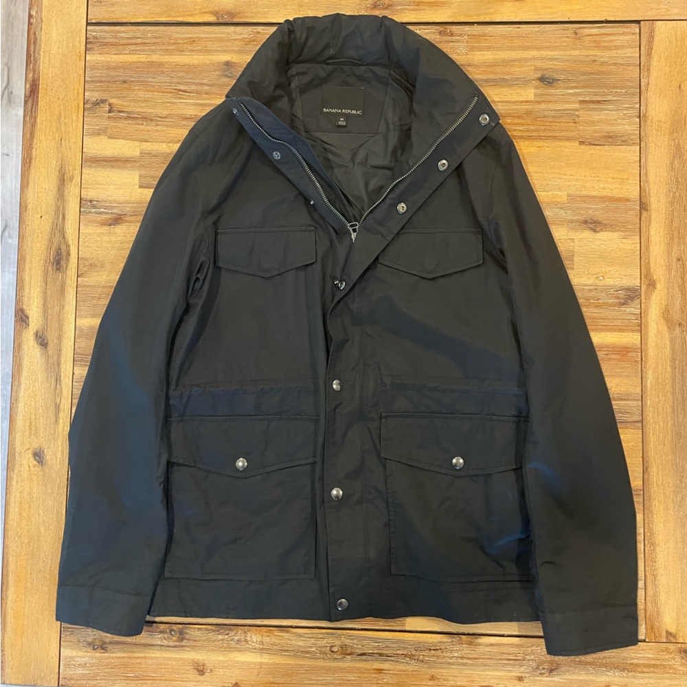 Men’s M Medium Banana Republic black water resistant field coat (jacket)